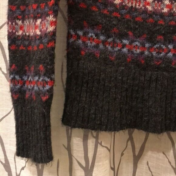 American Eagle Wool Blend Sweater - Size Small - Picture 6 of 8